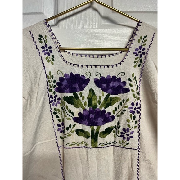 Spanish style Boho embroidered top purple floral - Picture 2 of 5